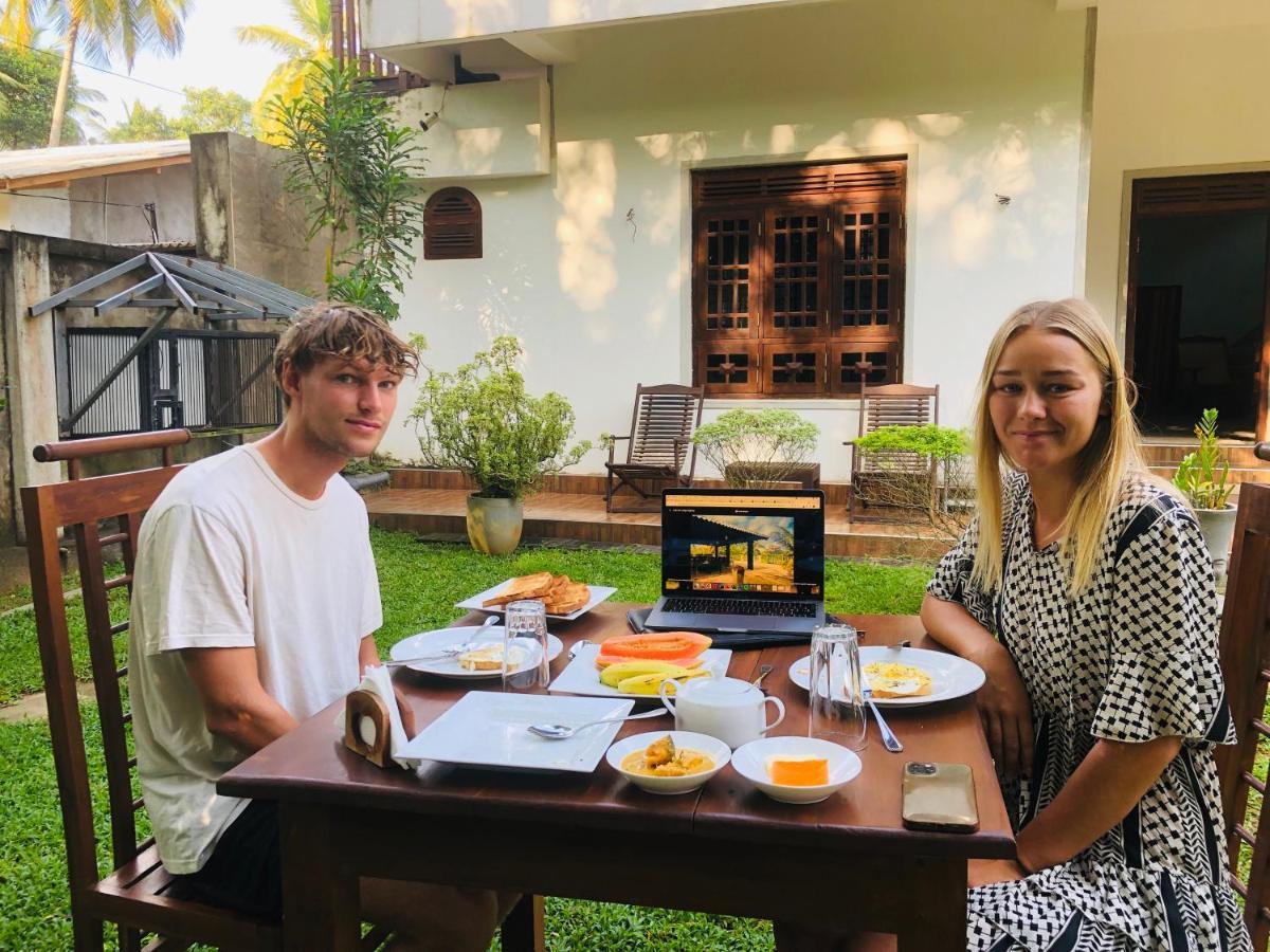 Perfect Hideout Hotel ดัมบูลลา ภายนอก รูปภาพ