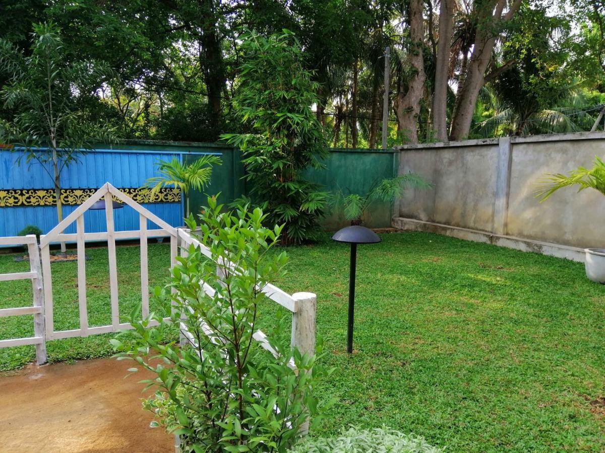 Perfect Hideout Hotel ดัมบูลลา ภายนอก รูปภาพ